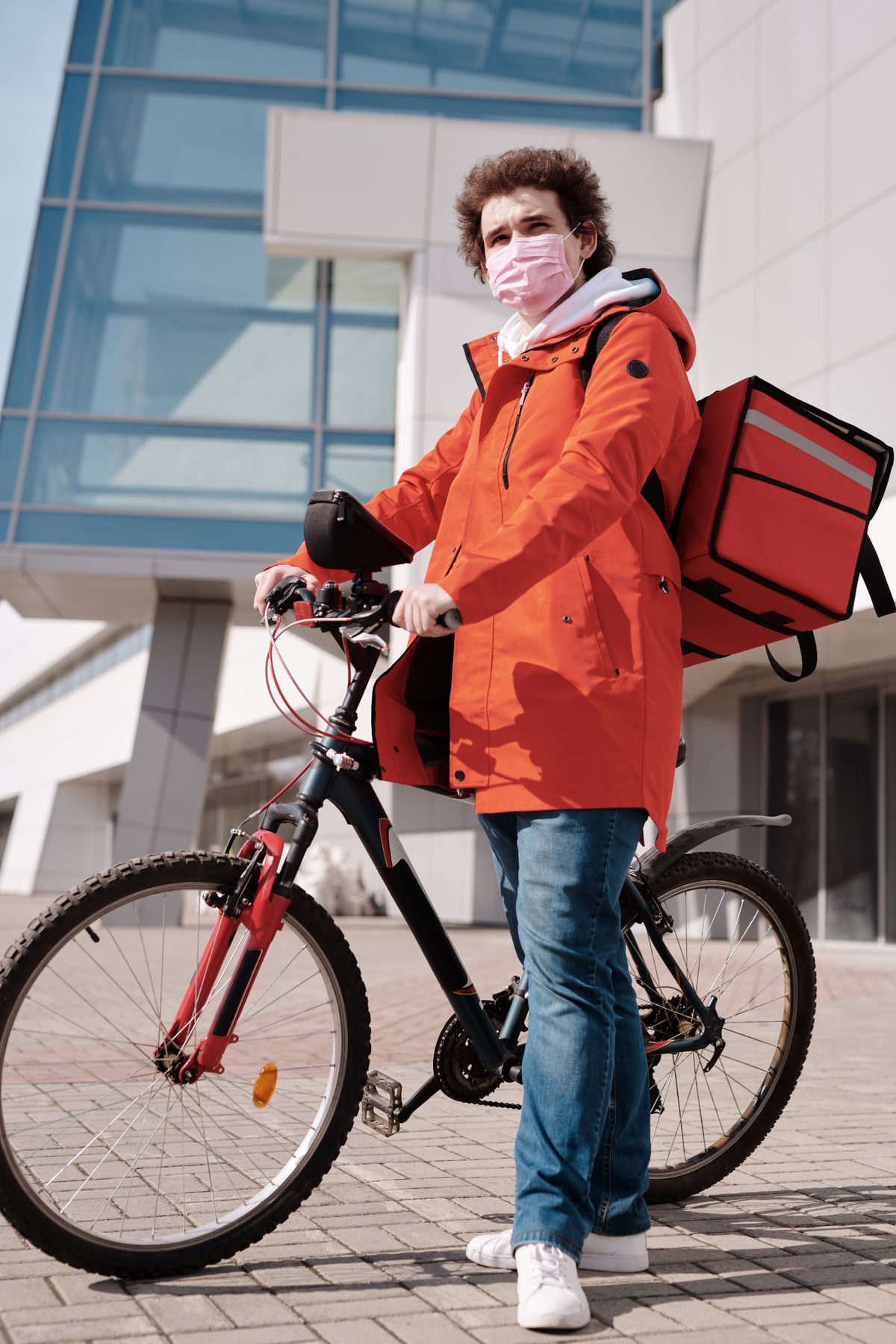 Cómo Evitar que tus Paquetes se Queden en Bodega de Transportadora sin Entregar